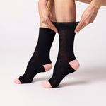 Load image into Gallery viewer, 3 Pairs Ladies Seclude Contrast Heel Socks - Black