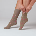 Laden und Abspielen von Videos im Galerie-Viewer, 3 Paar Damen Baumwollsocken - Braun/Natur

