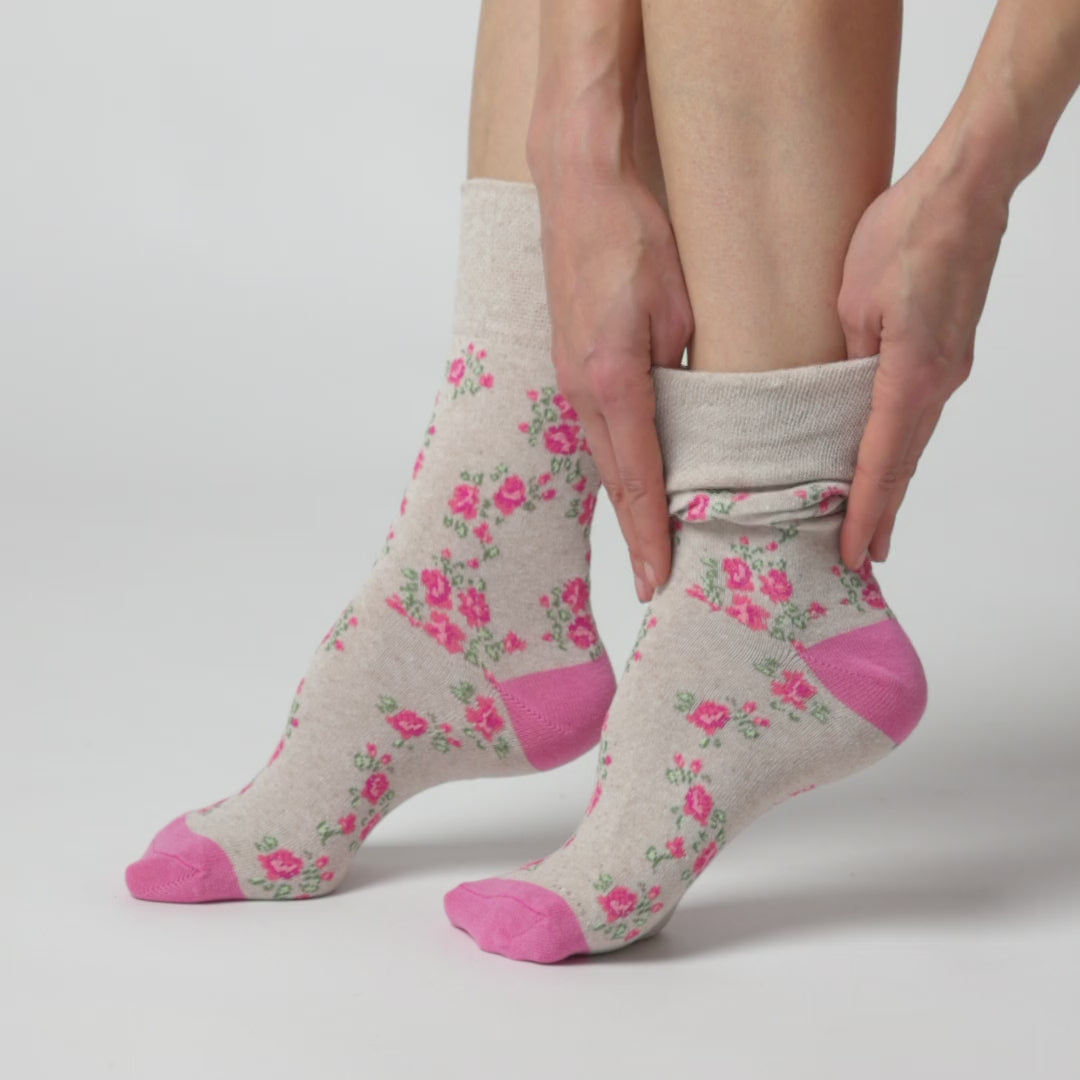 3 Pairs Ladies Cotton Socks - Neutral