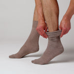 Laden und Abspielen von Videos im Galerie-Viewer, 3 Paar Herrensocken aus schlichter Baumwolle - Braun Mix

