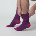 Laden und Abspielen von Videos im Galerie-Viewer, 3 Paar Herren-Baumwollsocken in Colourburst-Optik – Feurig
