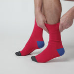 Load and play video in Gallery viewer, 3 Pairs Men&#39;s Colourburst  Cotton Socks - Hybrid Blue/Red
