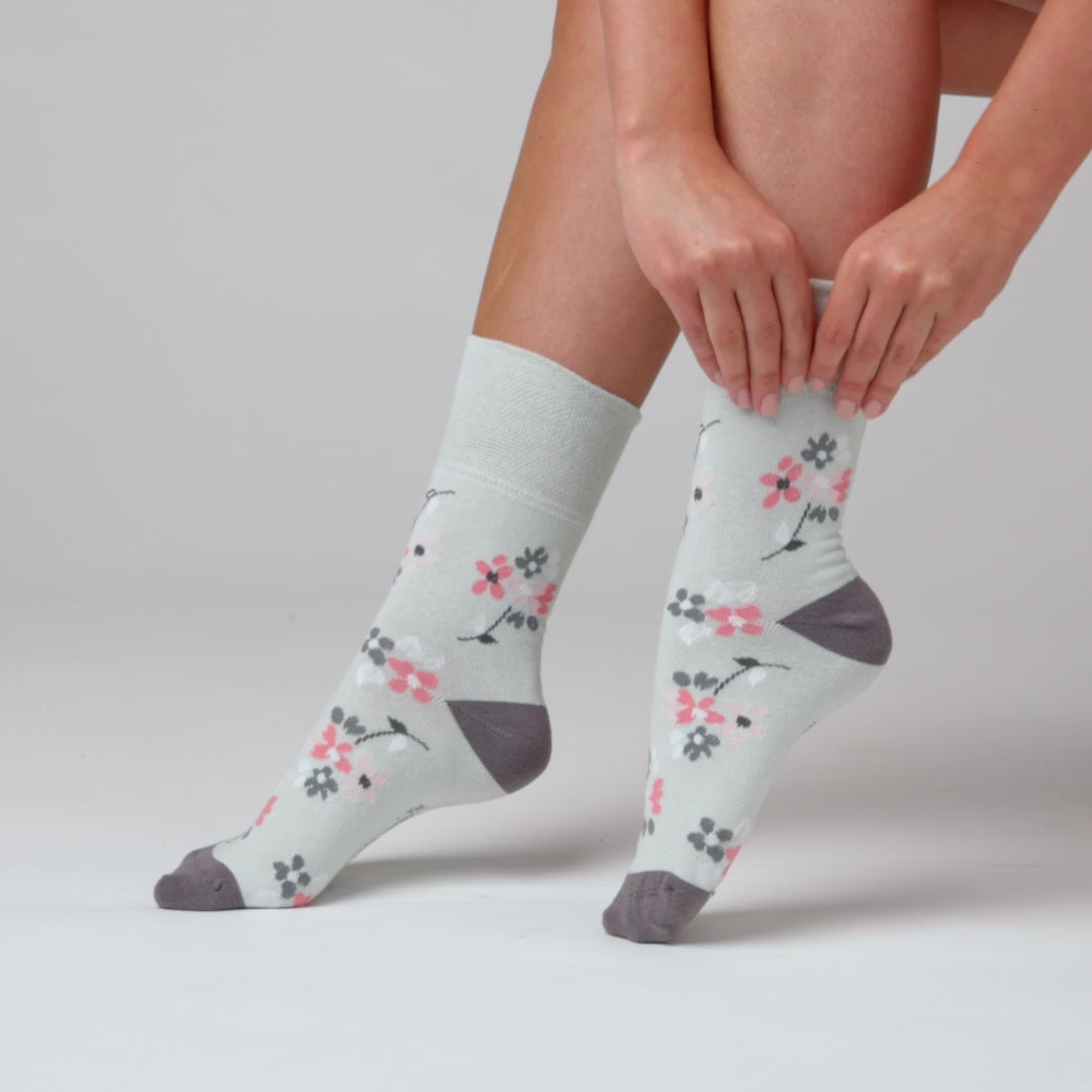 3 Pairs Ladies Cotton Socks - English Rose
