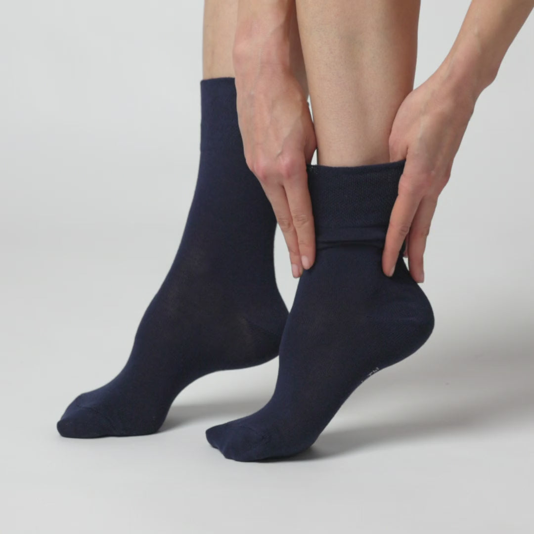 3 Paar schlichte Baumwollsocken für Damen – Marineblau