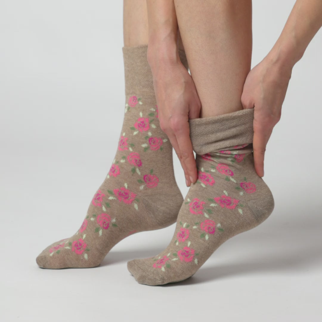 3 Pairs Ladies Cotton Socks - Blue/Neutral Floral